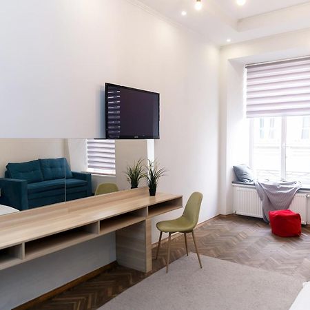 Main Square Apartment Good Stay In The City Center Leopoli Esterno foto