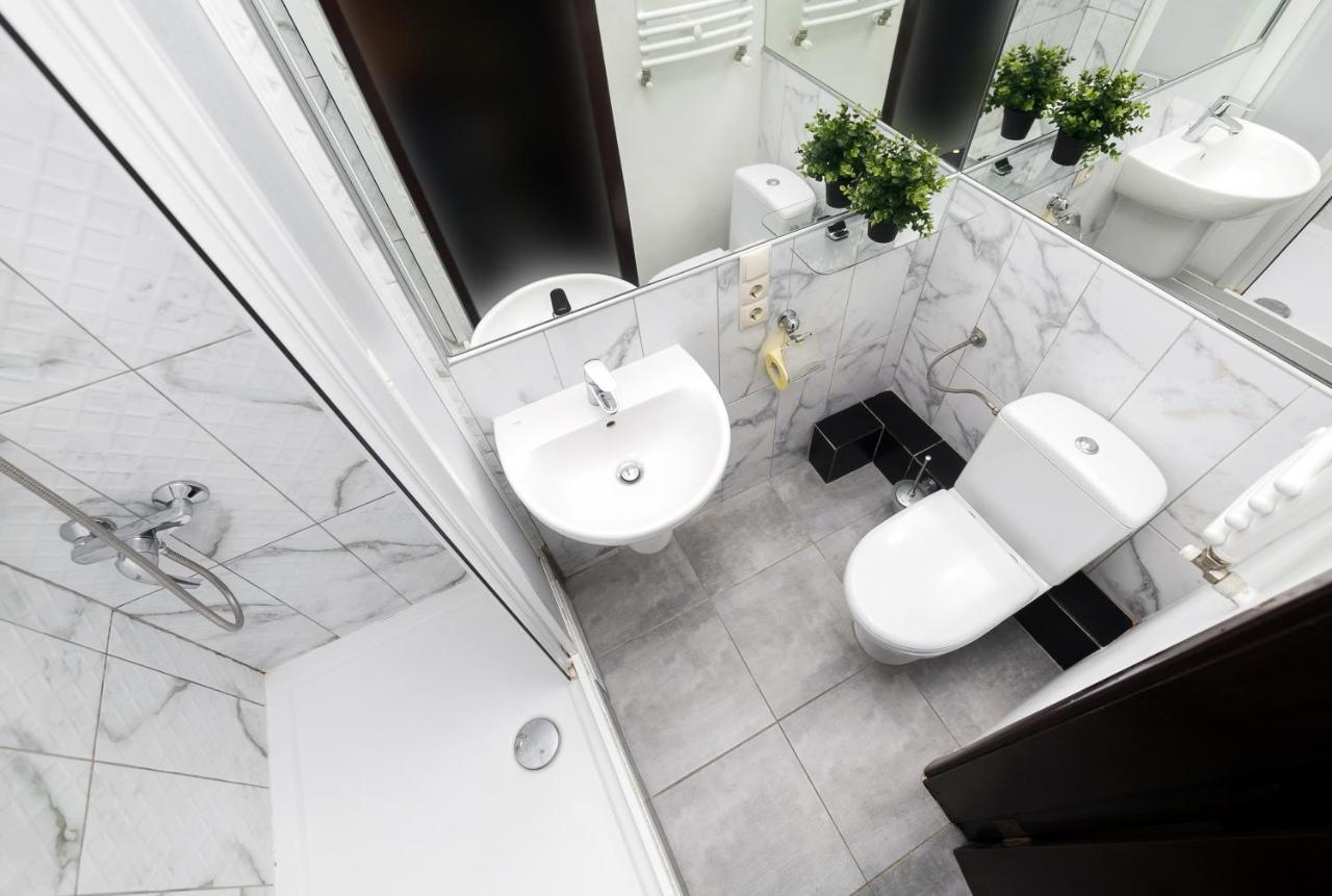 Main Square Apartment Good Stay In The City Center Leopoli Esterno foto